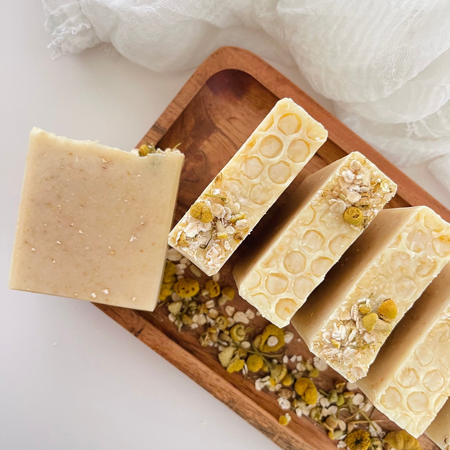 Chamomile Manuka Honey and Oats Essential Oil Soap Bar